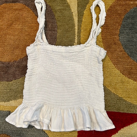 ASTR The Label Revolve White Smocked Linen Tank Top Cropped Size Large - Picture 1 of 4